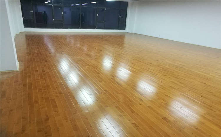 企口實(shí)木運(yùn)動地板價格及圖片