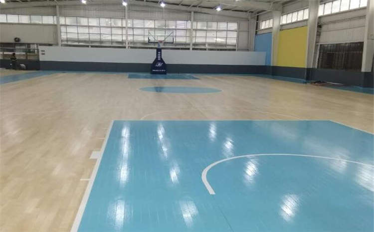 籃球場木地板挑選看什么？