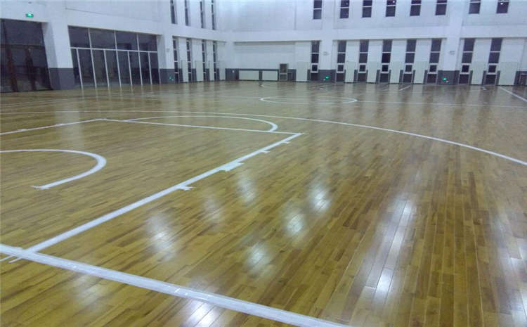 學(xué)校籃球木地板價(jià)格是多錢？