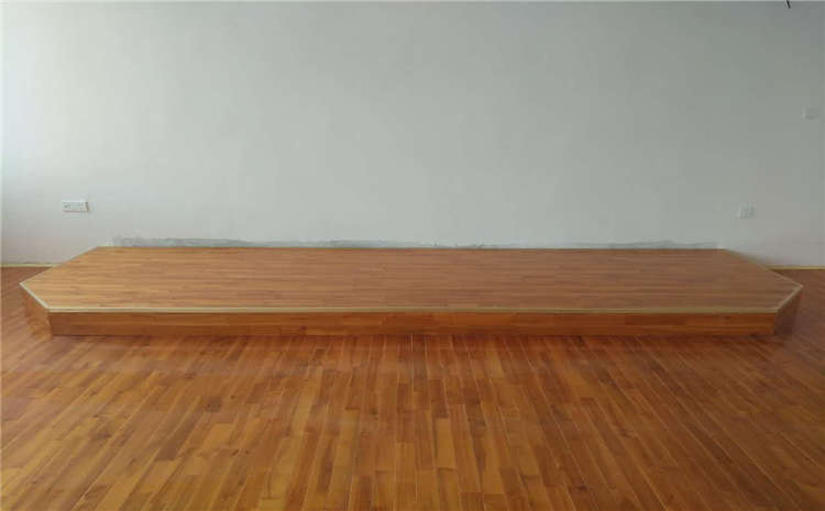 貴陽(yáng)楓木運(yùn)動(dòng)木地板怎么安裝