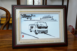 安凱定制的閱兵車輛蕪湖鐵畫禮品