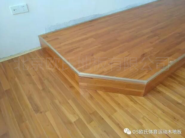 江西鷹潭第五中學(xué)的籃球場木地板，舞蹈房木地板，音樂房木地板案例圖2