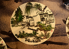 徽藝坊為客戶創(chuàng)新把鐵畫藝術(shù)與餐桌完美結(jié)合