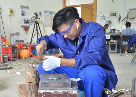國家藝術(shù)基金&ldquo;蕪湖鐵畫藝術(shù)人才培養(yǎng)項(xiàng)目&rdquo;學(xué)員結(jié)業(yè)作品展 (17)