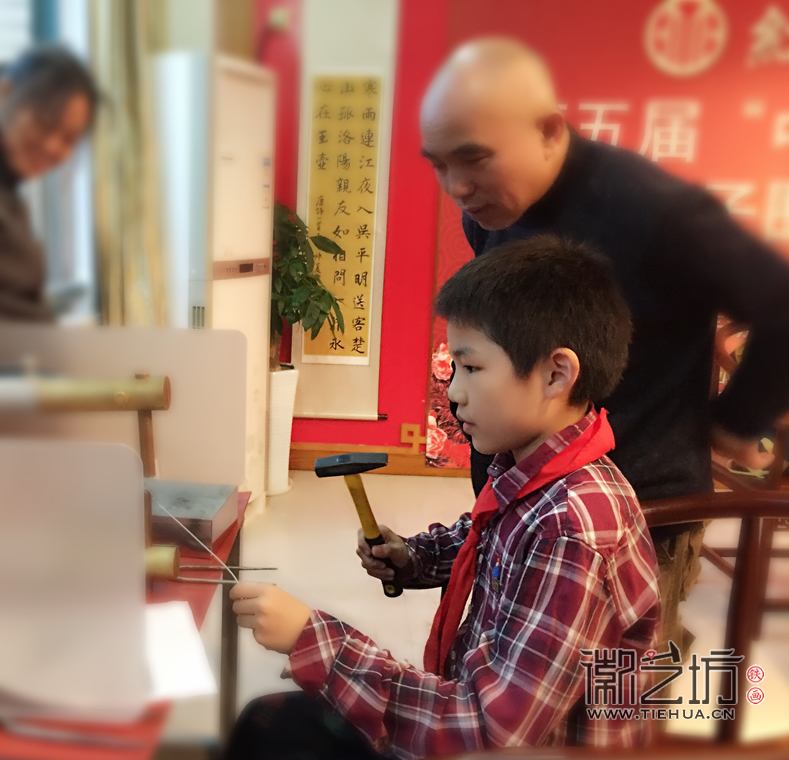 鏡湖小學(xué)真容國(guó)學(xué)堂鐵畫(huà)第二課 (9)