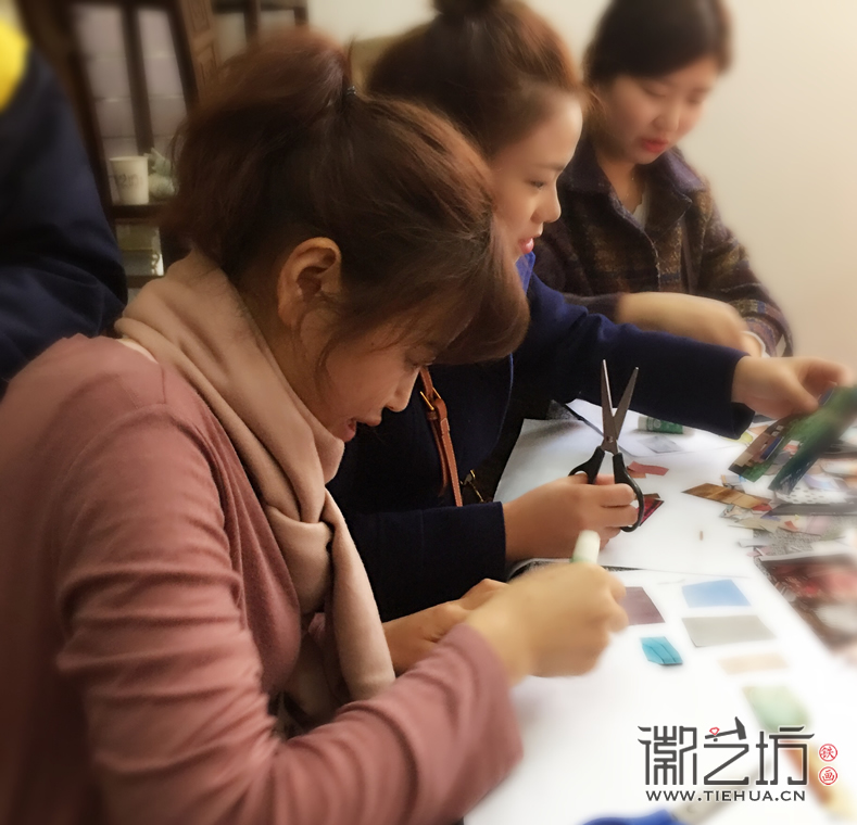 徽藝坊鐵畫藝人走進風(fēng)格色彩 (20)