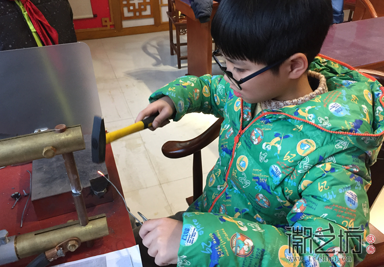 鏡湖小學(xué)真容國學(xué)堂鐵畫第六課 (12)