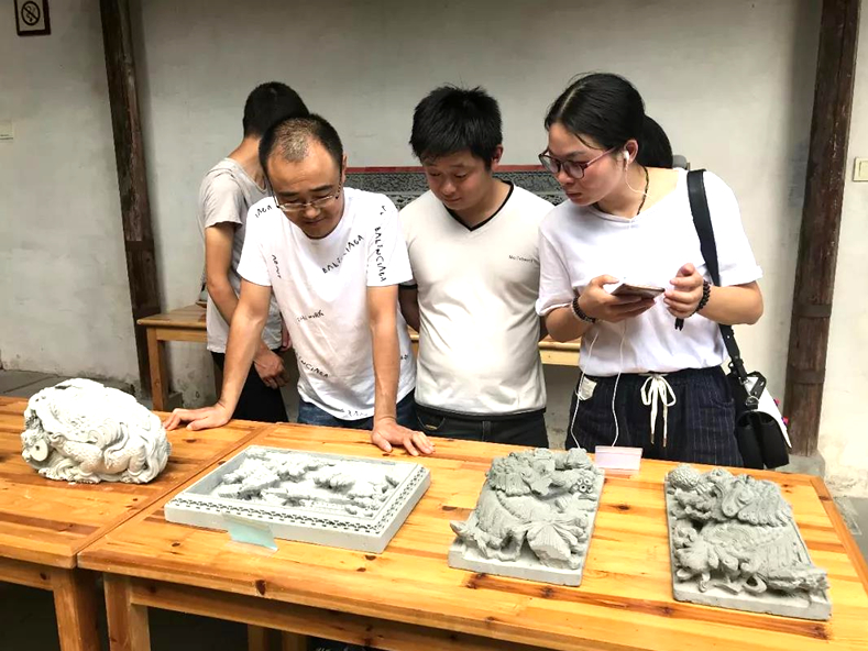 徽州磚雕藝術(shù)學員結(jié)業(yè)作品展 (1)