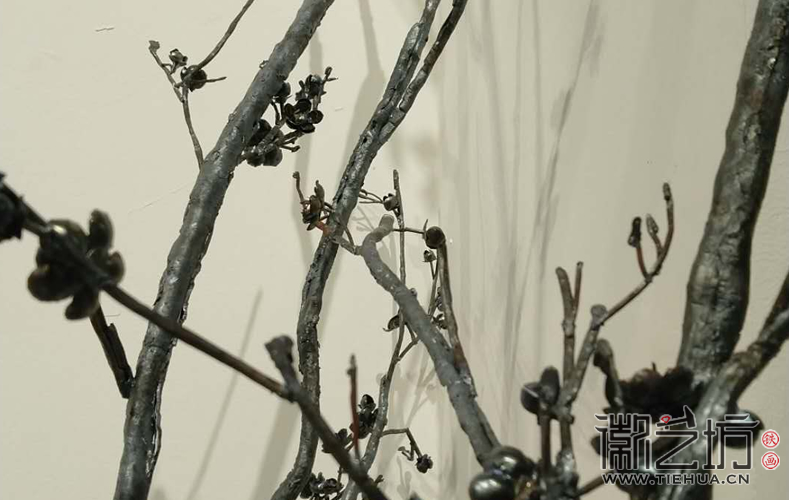 錢悅 鐵畫與裝置《松竹梅蘭園》2