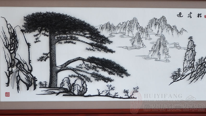 恭賀江蘇博匯集團(tuán)項目投產(chǎn)定制的慶典禮品紅木雕花迎客松屏風(fēng)